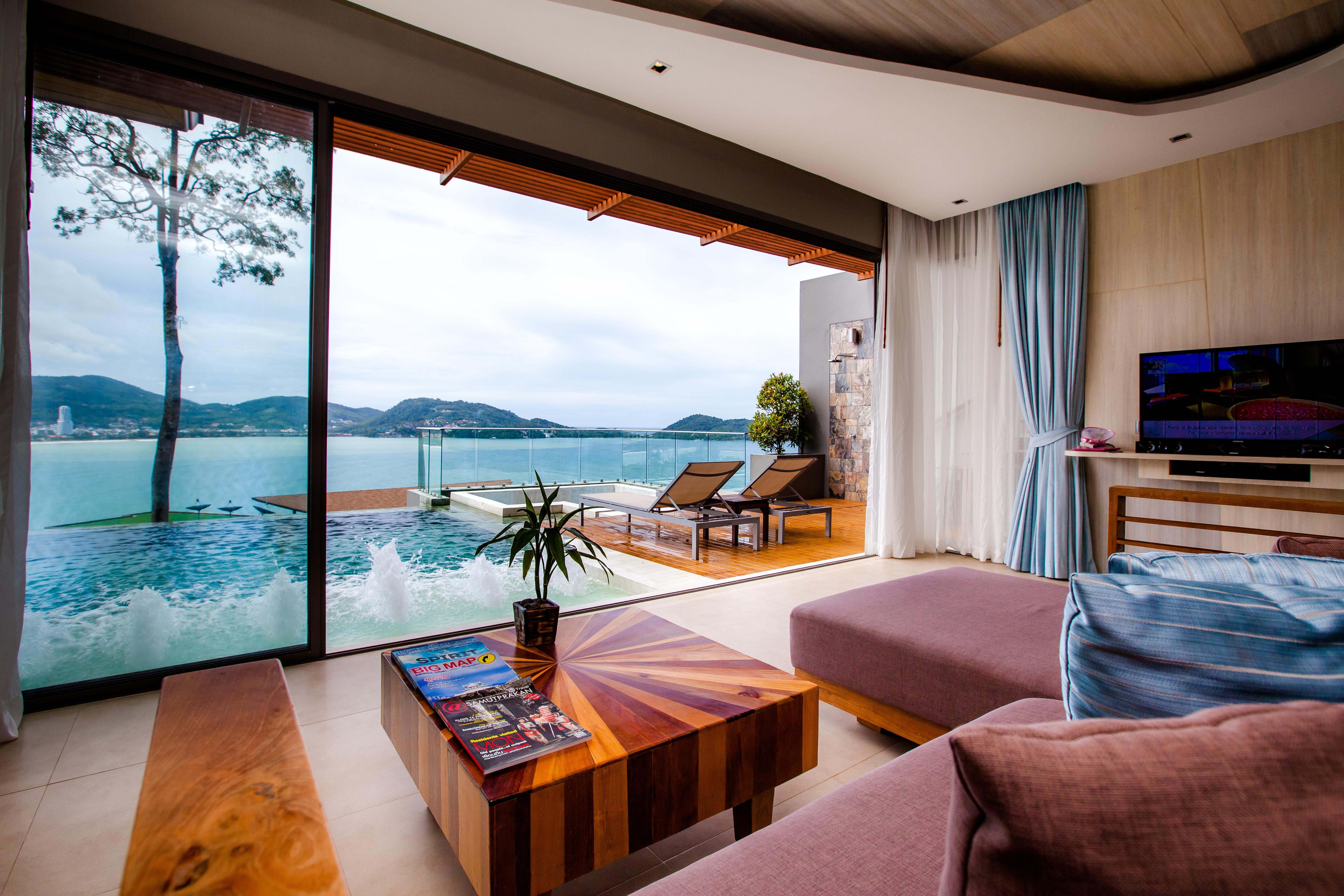 فندق كاليما ريزورت آند سبا Patong المظهر الخارجي الصورة A living room in a villa at the resort