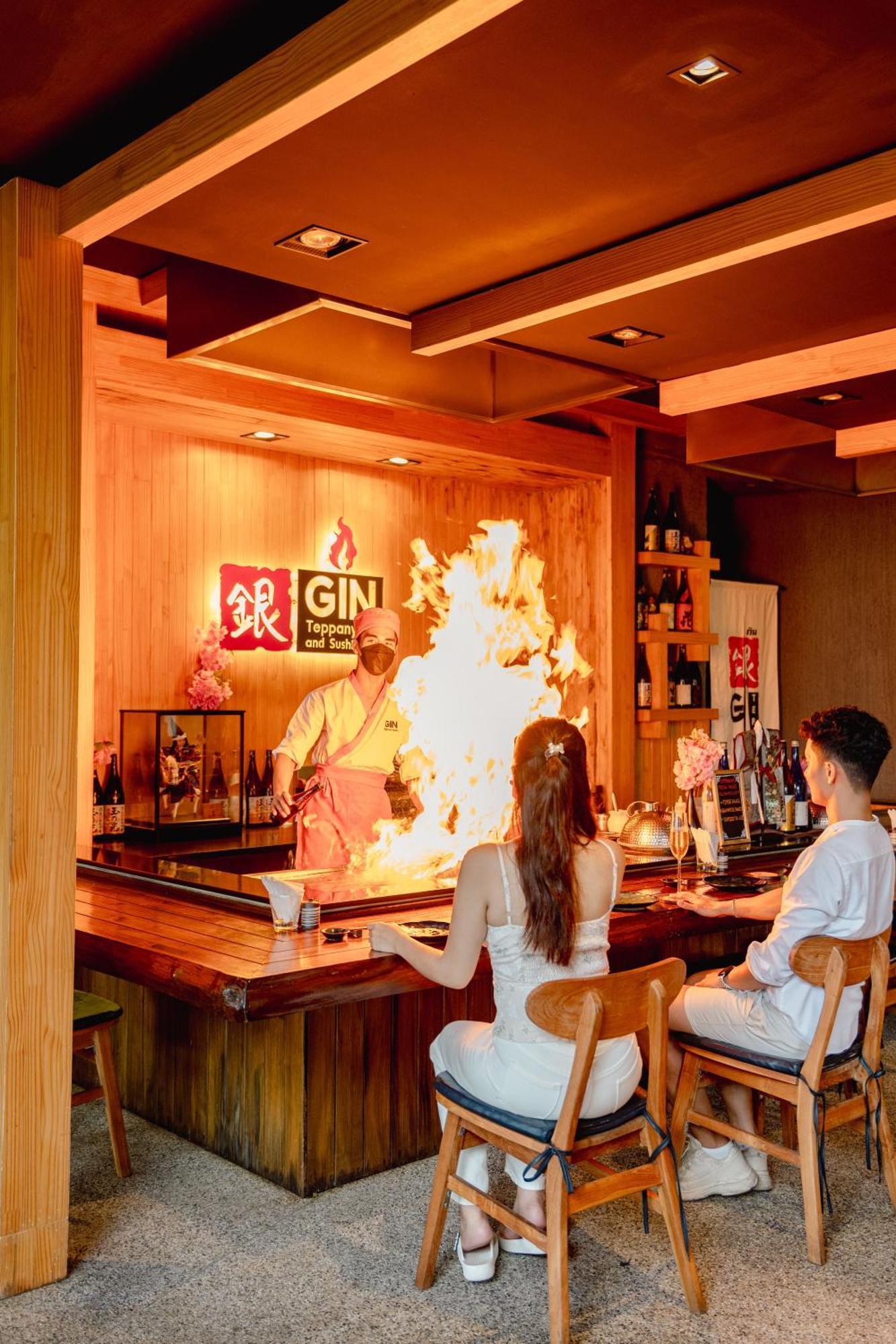 فندق كاليما ريزورت آند سبا Patong المظهر الخارجي الصورة Teppanyaki restaurant in Okinawa, Japan